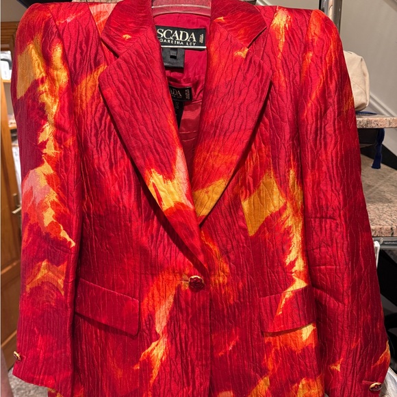 Escada Jackets & Blazers - Escada Vibrant Red and Gold Abstract Pattern Blazer
